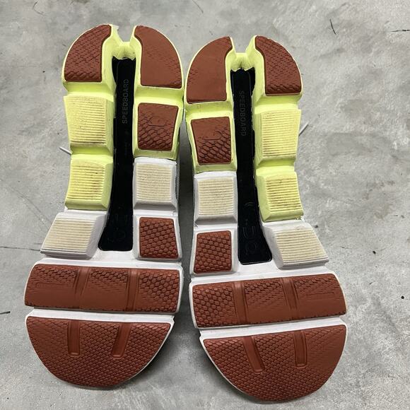 On Womens Cloudflyer 4 White Yellow Pink Running Shoes Sneakers Size W10 - Picture 7 of 9